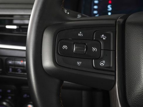 Used 2024 GMC Yukon AT4 image 21