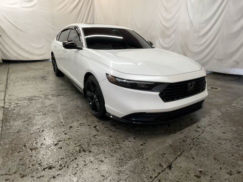 Used 2023 Honda Accord Sport image 1