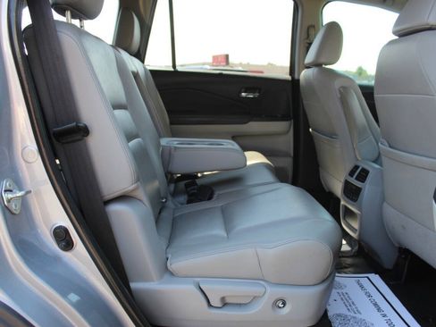 Used 2019 Honda Pilot EX-L image 11