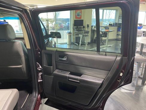Used 2019 Ford Flex SEL w/ Equipment Group 202A AWD/4WD image 16