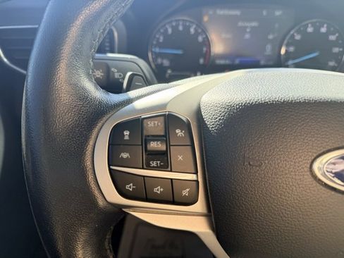 Used 2021 Ford Explorer Limited w/ Equipment Group 301A image 26