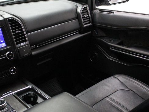 Used 2020 Ford Expedition Max Limited image 25