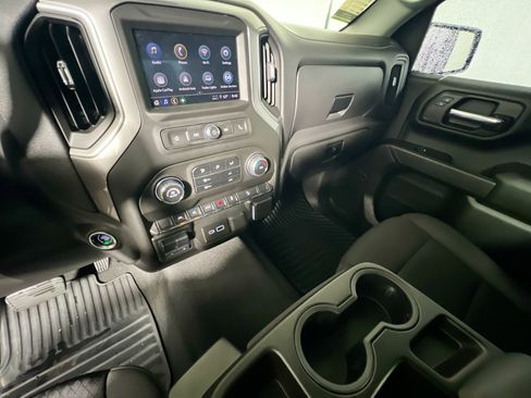 Used 2024 Chevrolet Silverado 1500 Custom Trail Boss image 26