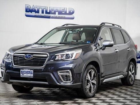 Used 2019 Subaru Forester Touring image 3