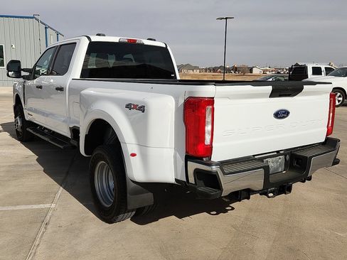 Used 2024 Ford F350 XLT image 2