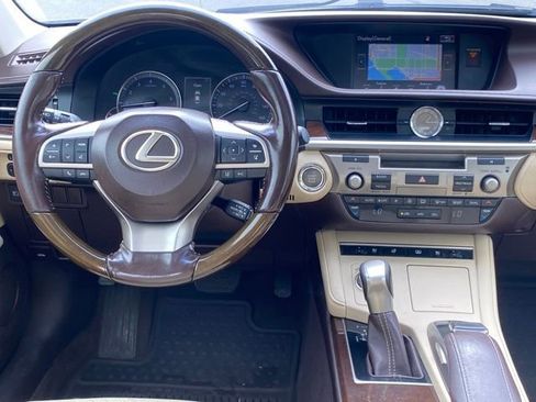 Used 2016 Lexus ES 350 image 6