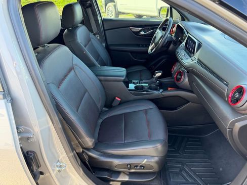 Used 2021 Chevrolet Blazer RS w/ Enhanced Convenience Package image 9