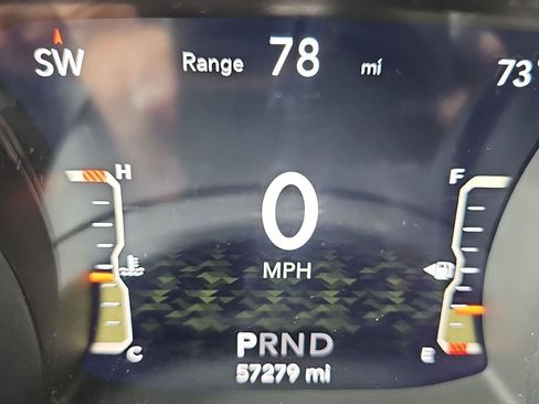 Used 2022 Jeep Wrangler Unlimited Sahara AWD/4WD image 14