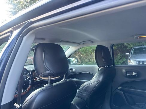 Used 2019 Jeep Compass Limited AWD/4WD image 20