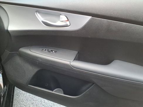 Certified 2023 Kia Forte LXS image 8