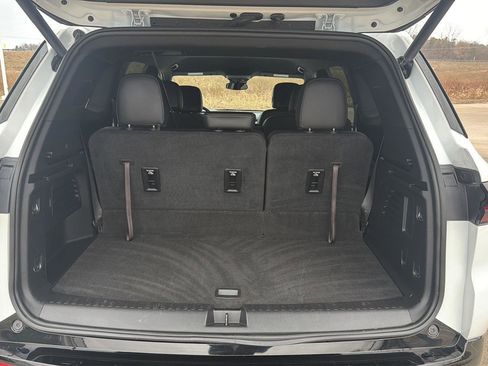 Used 2025 Buick Enclave Sport Touring image 12