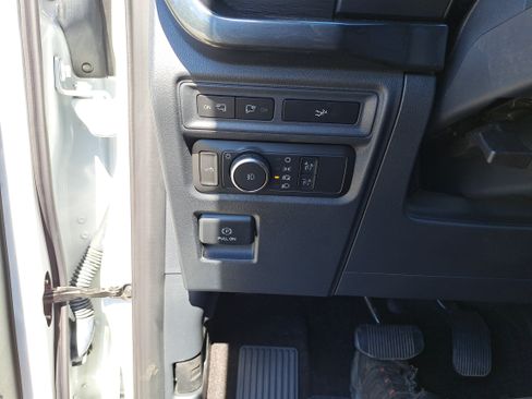 Used 2022 Ford F150 XLT w/ Equipment Group 302A High AWD/4WD image 25