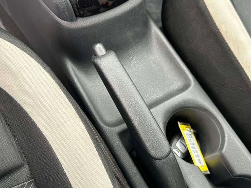 Certified 2021 Nissan Versa SV image 29