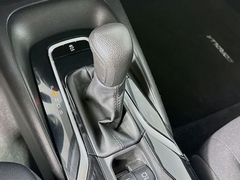 Used 2021 Toyota Corolla LE w/ Carpet Mat Package (TMS) FWD image 11