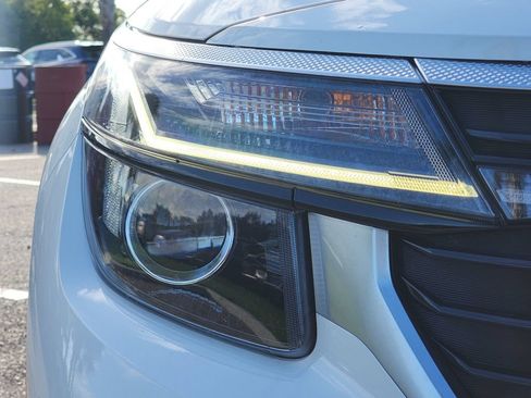 Used 2024 Kia Seltos EX AWD/4WD image 11