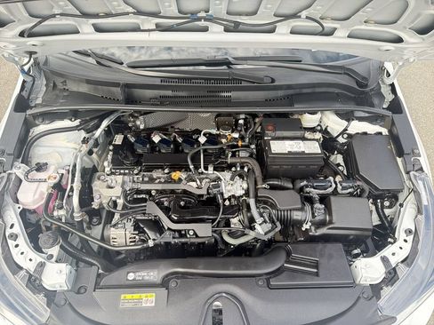Used 2024 Toyota Corolla LE FWD image 17