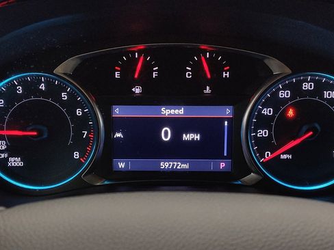 Used 2022 Chevrolet Traverse LT AWD/4WD image 23