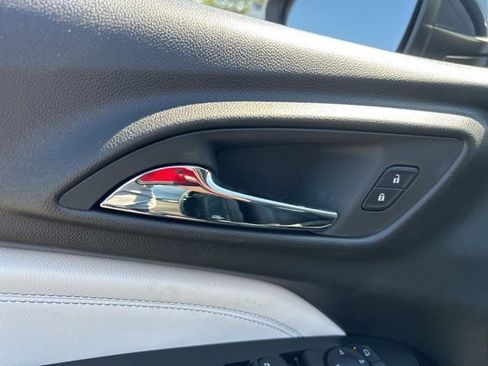 New 2026 Chevrolet Trax LT image 12