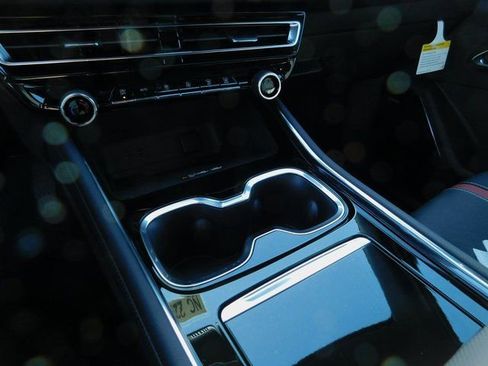 New 2026 Chevrolet Traverse RS w/ LPO, Illumination Package image 32