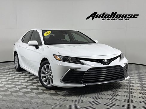 Used 2023 Toyota Camry LE w/ Convenience Package FWD image 1