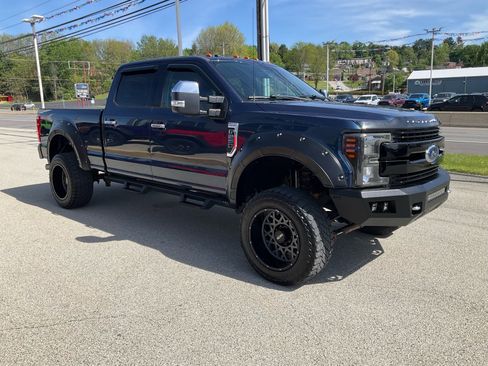 Used 2017 Ford F250 Lariat w/ Chrome Package AWD/4WD image 3