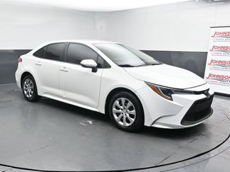 Used 2021 Toyota Corolla LE video 2