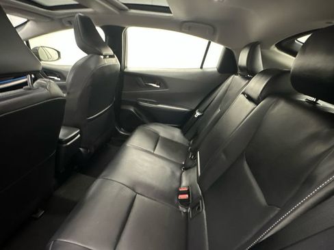 Used 2023 Toyota Prius XLE AWD/4WD image 10