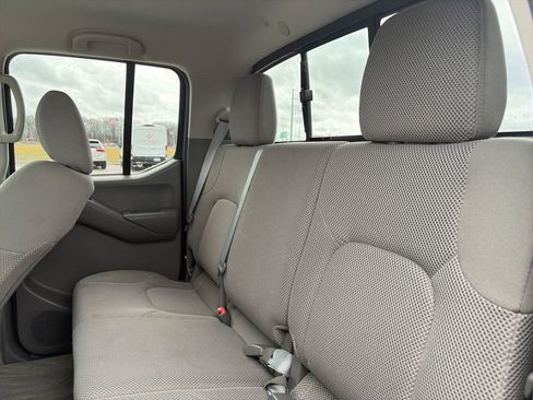 Used 2015 Nissan Frontier SV w/ SV Value Truck Package image 30