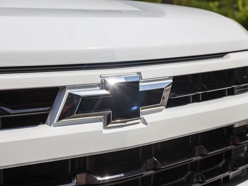 Used 2023 Chevrolet Silverado 1500 RST w/ Z71 Off-Road Package AWD/4WD image 10