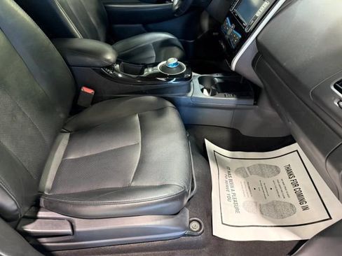Used 2016 Nissan Leaf SL w/ Premium Package image 77