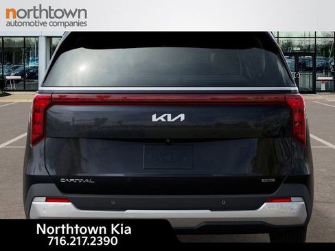 New 2026 Kia Carnival LXS FWD image 14