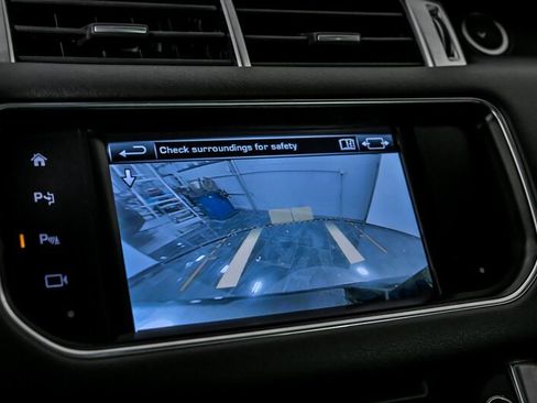 Used 2016 Land Rover Range Rover Sport HSE image 32