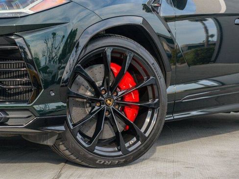 Used 2020 Lamborghini Urus image 22