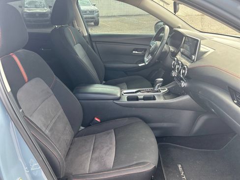 Used 2024 Nissan Sentra SR FWD image 11