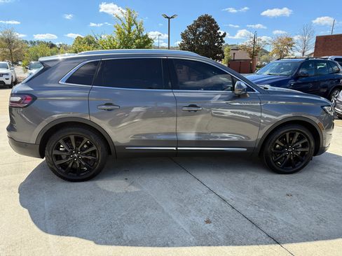 Used 2021 Lincoln Nautilus Reserve w/ Equipment Group 201A image 7