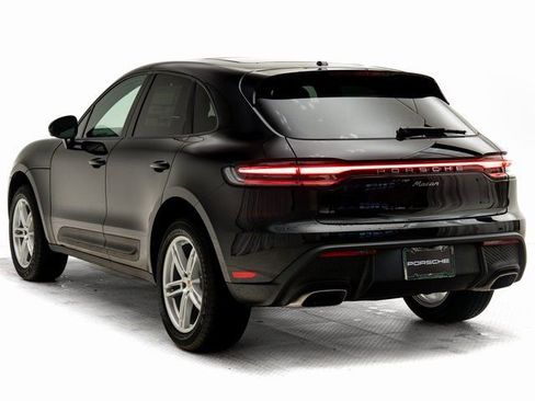 New 2026 Porsche Macan image 3