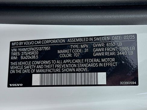 Used 2025 Volvo XC90 B5 Core w/ Climate Package image 27