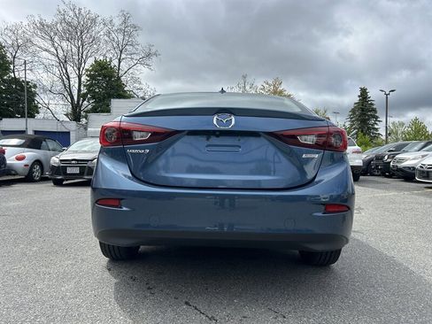 Used 2018 MAZDA MAZDA3 Touring FWD image 5