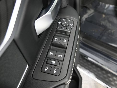 Used 2026 RAM 3500 Big Horn AWD/4WD image 19