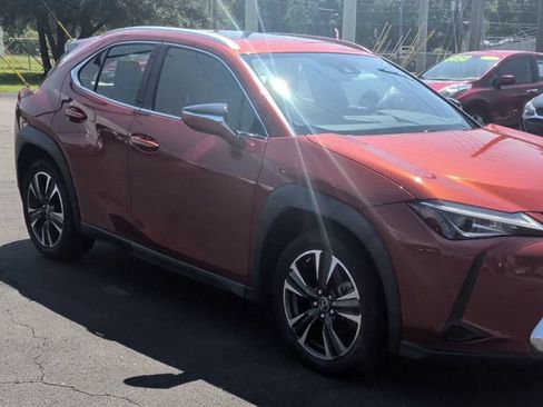 Used 2019 Lexus UX 200 w/ Accessory Package 2 FWD image 2