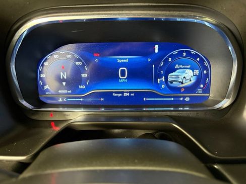 Certified 2024 Chevrolet Tahoe RST w/ Luxury Package AWD/4WD image 32