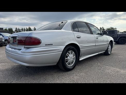 Used 2002 Buick Le Sabre Custom w/ Prestige Pkg FWD image 5
