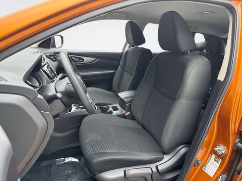 Used 2022 Nissan Rogue Sport S image 11