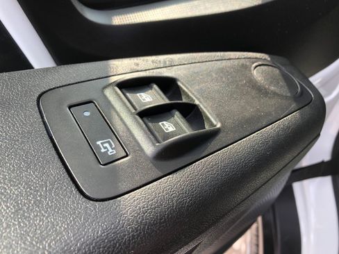 Used 2023 RAM ProMaster 2500 FWD image 17