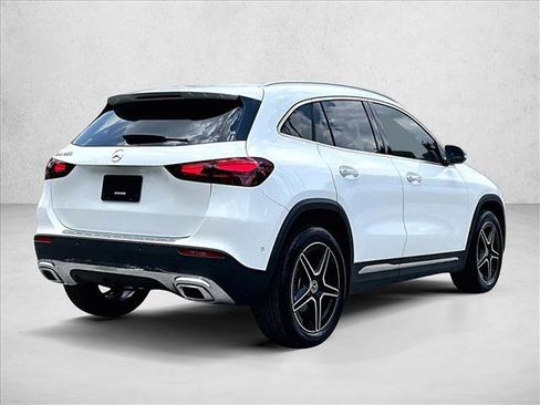 Used 2026 Mercedes-Benz GLA 250 image 2