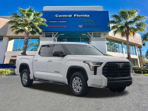 Used 2025 Toyota Tundra SR5 w/ SR5 Premium Package RWD image 2