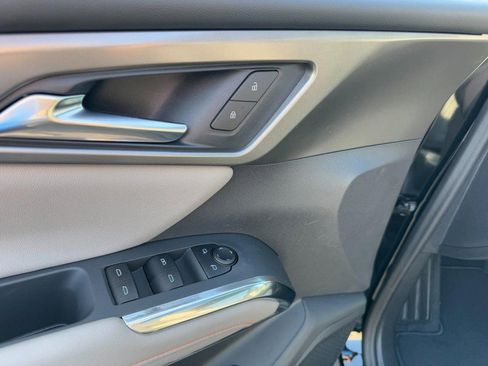 New 2026 Chevrolet Traverse LT w/ Sun and Wheel Package image 12