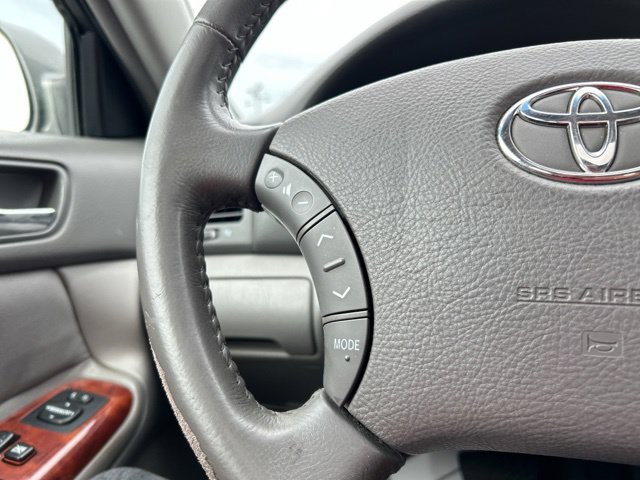 Used 2005 Toyota Camry XLE w/ VSC & Side Airbag Pkg FWD image 38