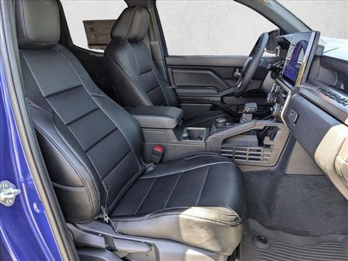 Used 2024 Toyota Tacoma TRD Sport image 21