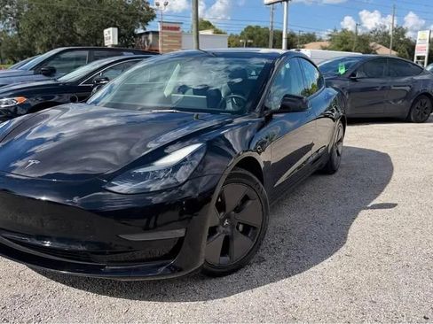 Used 2023 Tesla Model 3 Standard Range RWD image 4